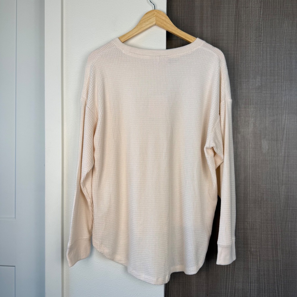 NEW Papinelle Super Soft Waffle Knit Relaxed Long Sleeve Top Size Medium - Picture 6 of 10
